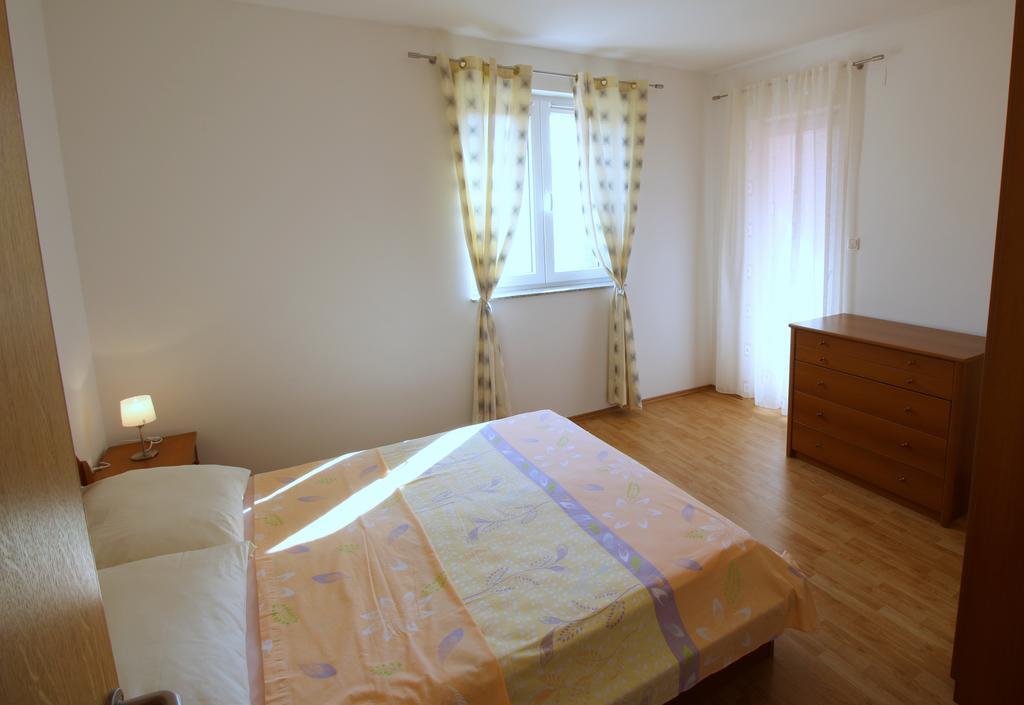 Apartment Luzia Banjole Exterior photo