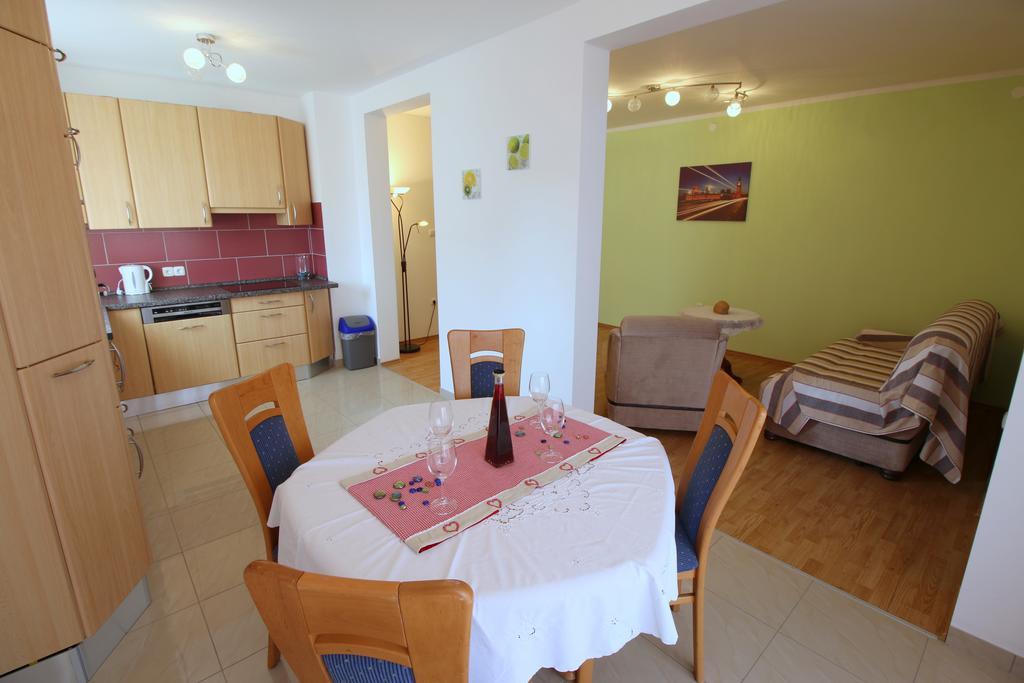 Apartment Luzia Banjole Exterior photo